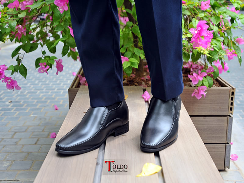 Giày cao nhẹ và êm